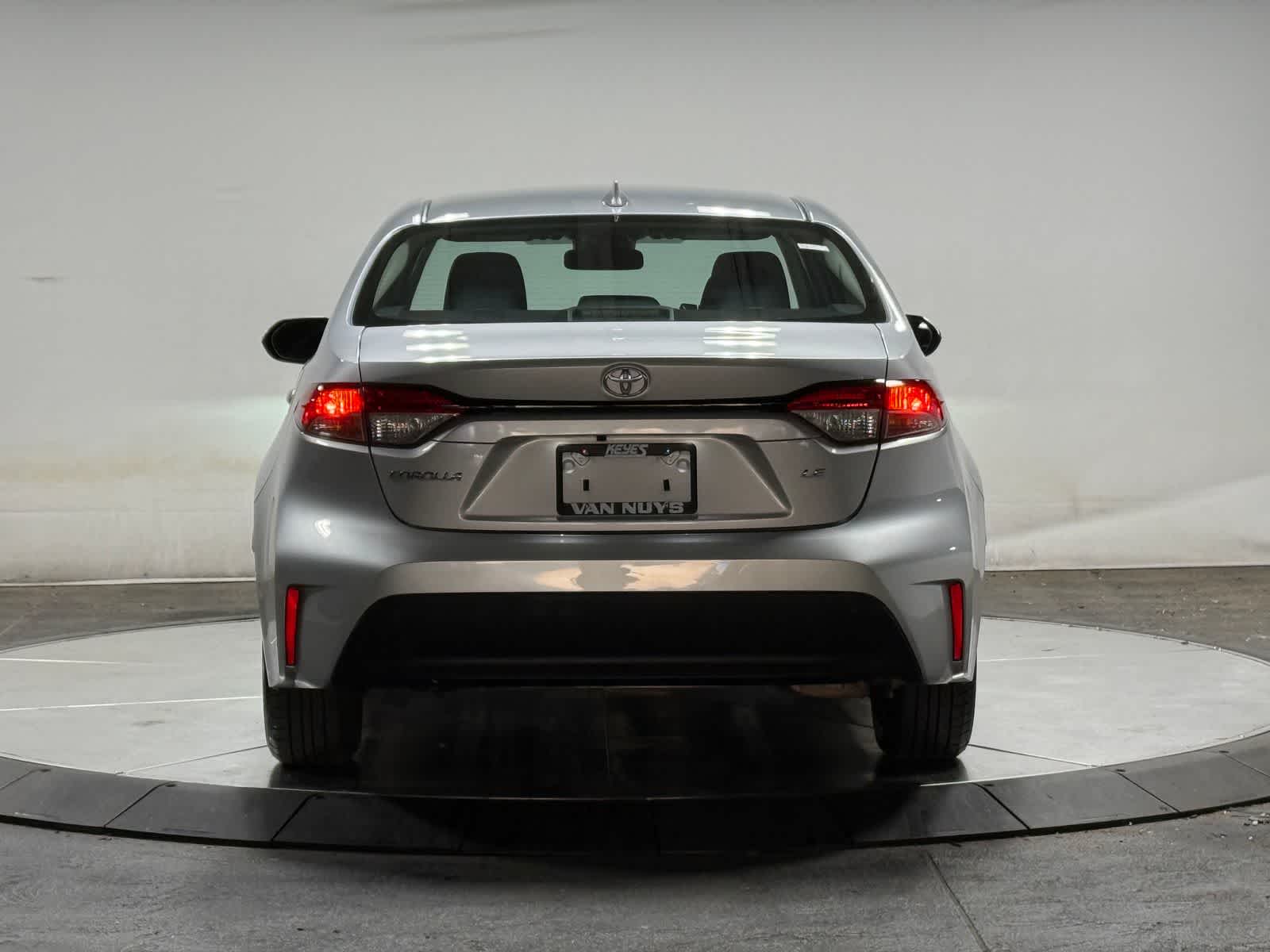 Toyota Corolla LE 2024