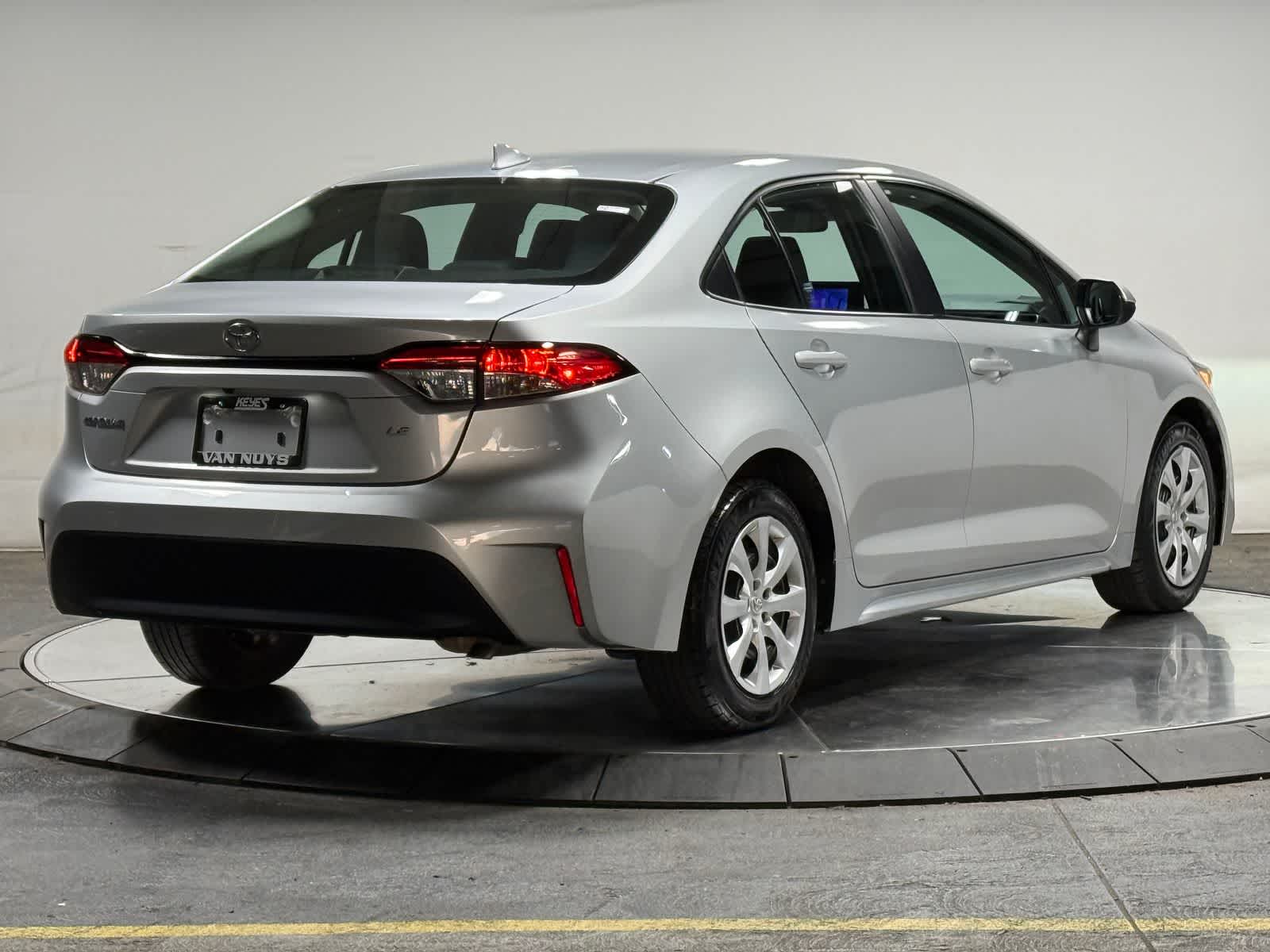 Toyota Corolla LE 2024