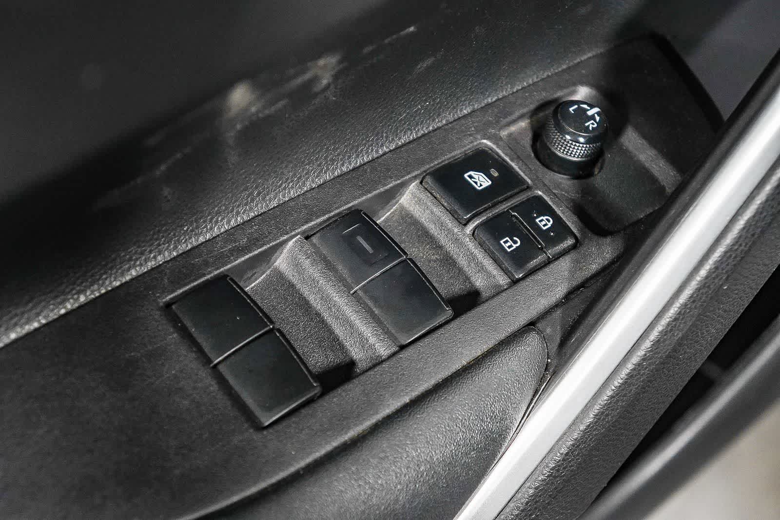 Toyota Corolla Cross LE 2024