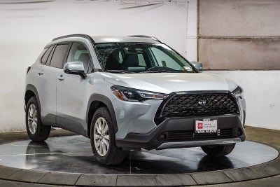 Toyota Corolla Cross LE 2024