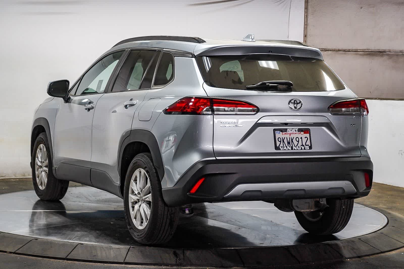 Toyota Corolla Cross LE 2024