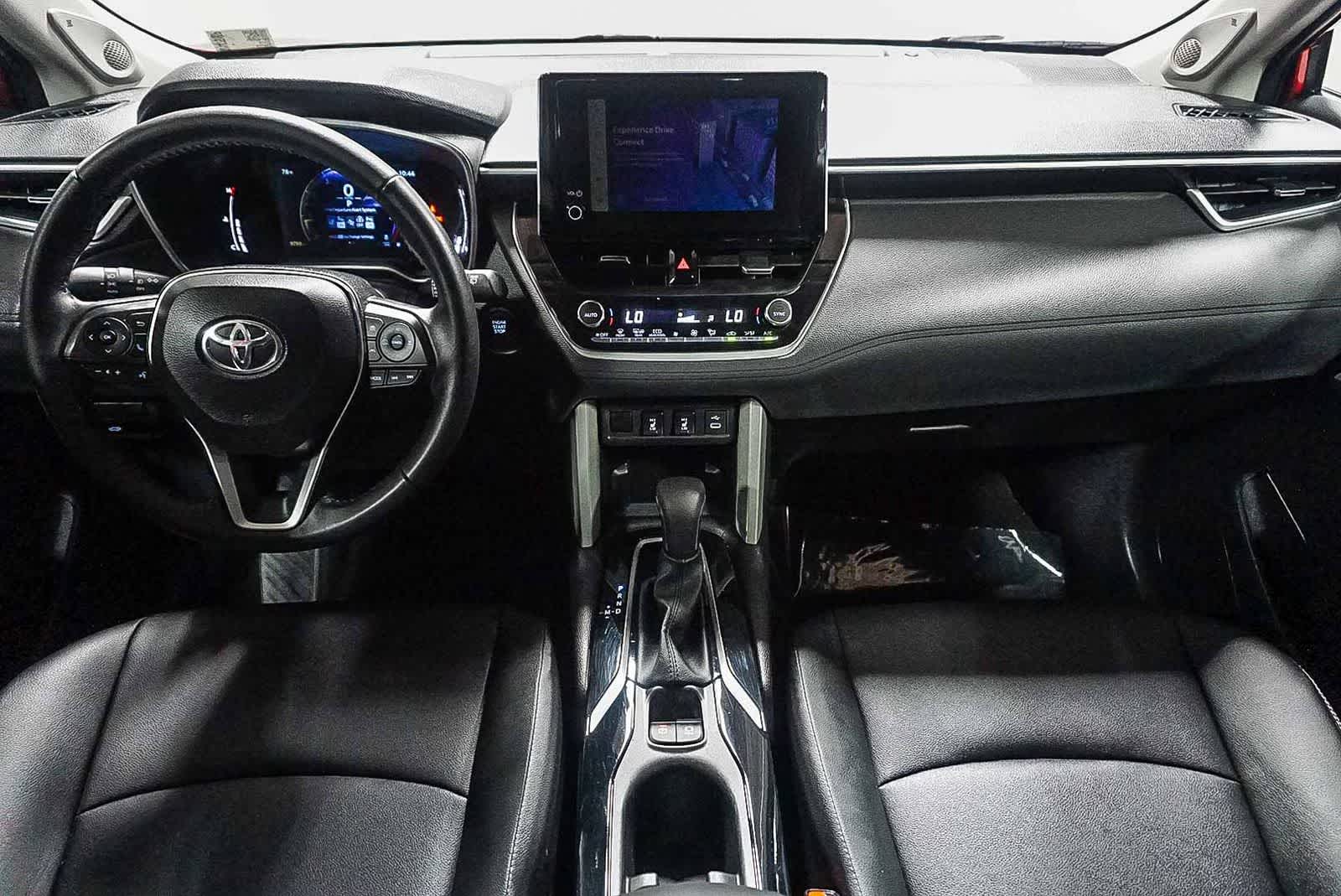 2025 Toyota Corolla Cross XLE