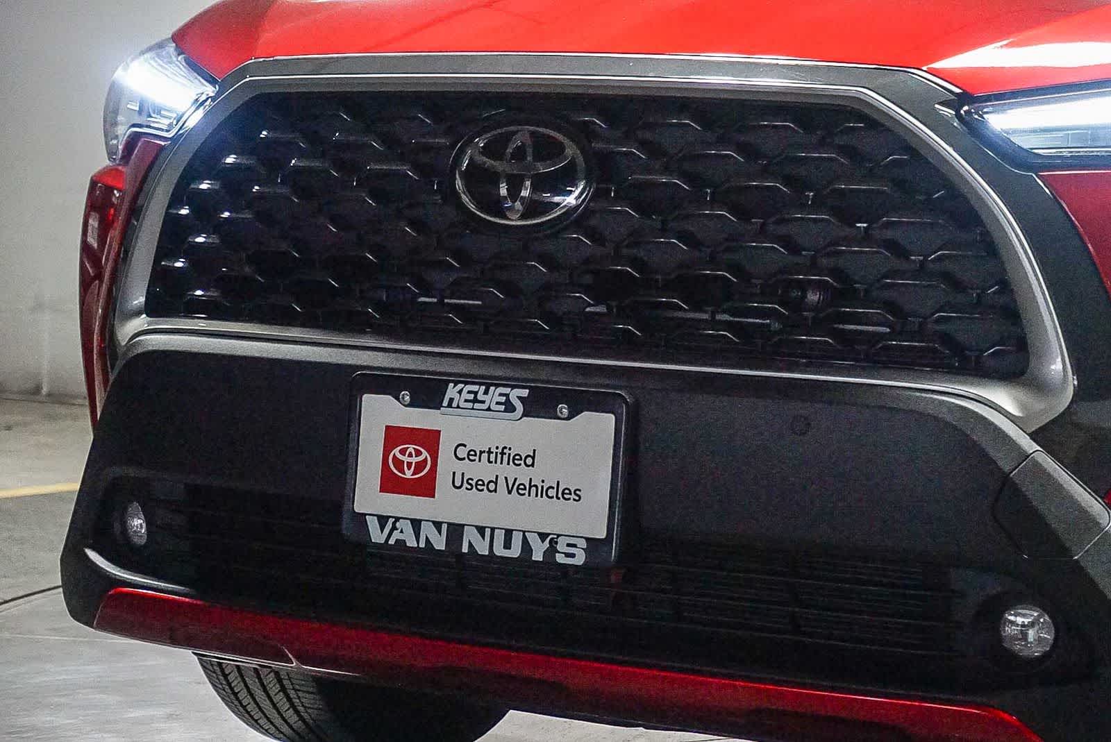 2025 Toyota Corolla Cross XLE