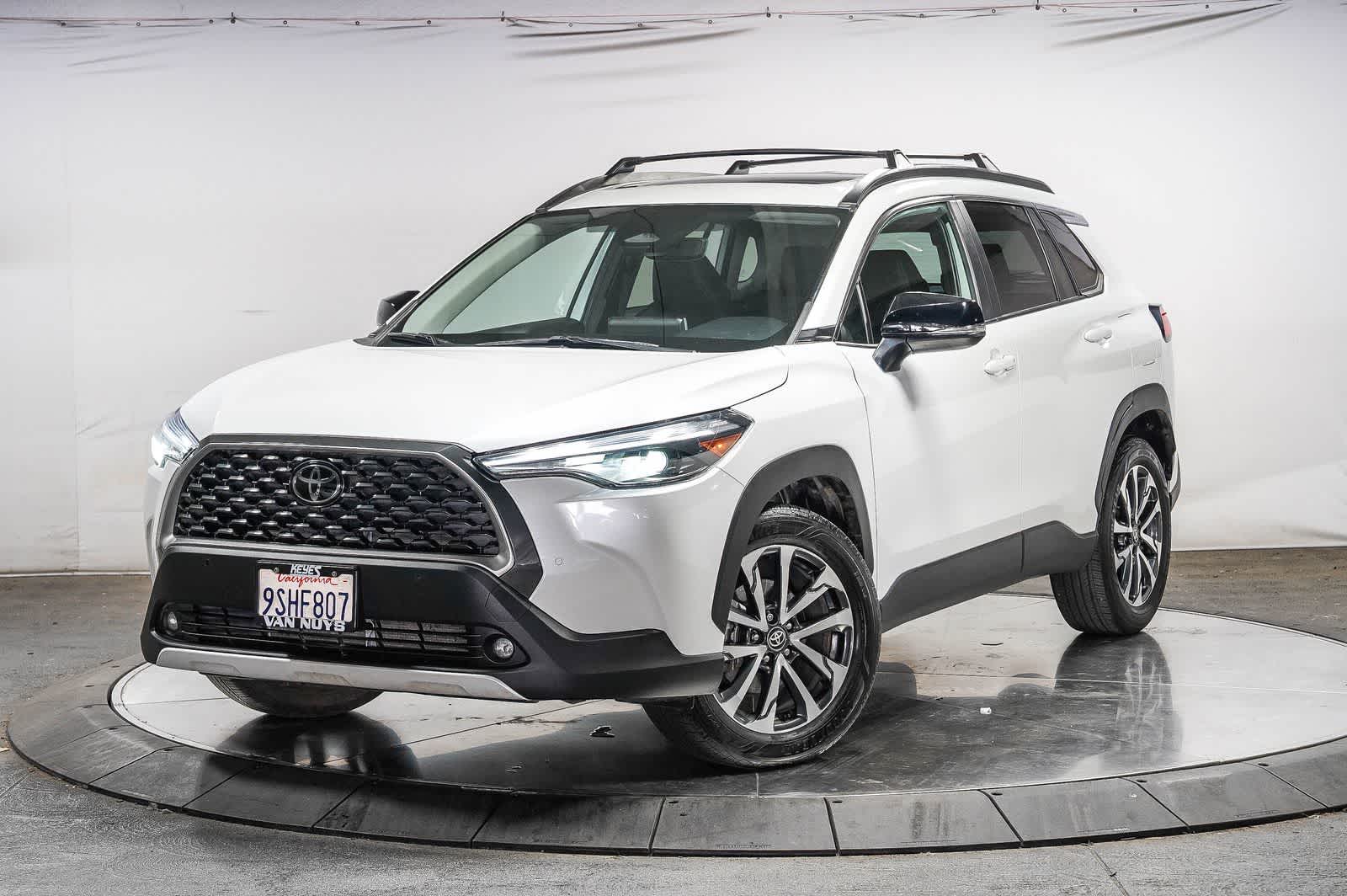 2025 Toyota Corolla Cross XLE