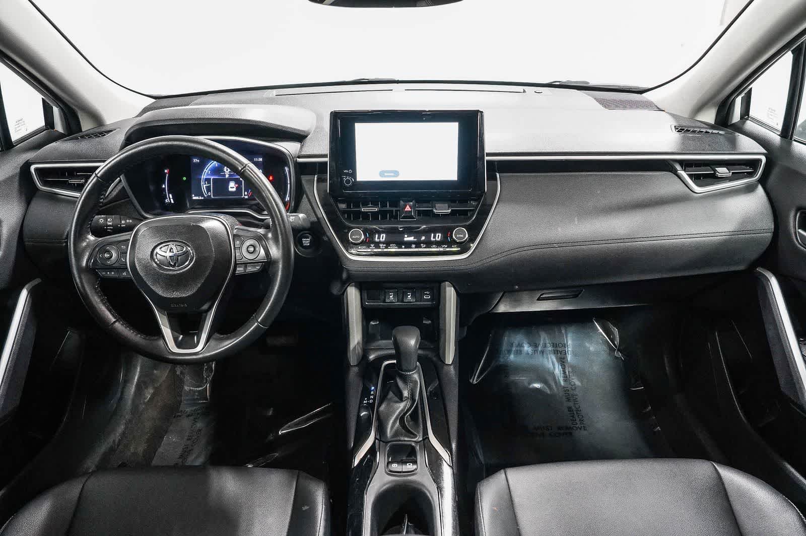 2025 Toyota Corolla Cross XLE