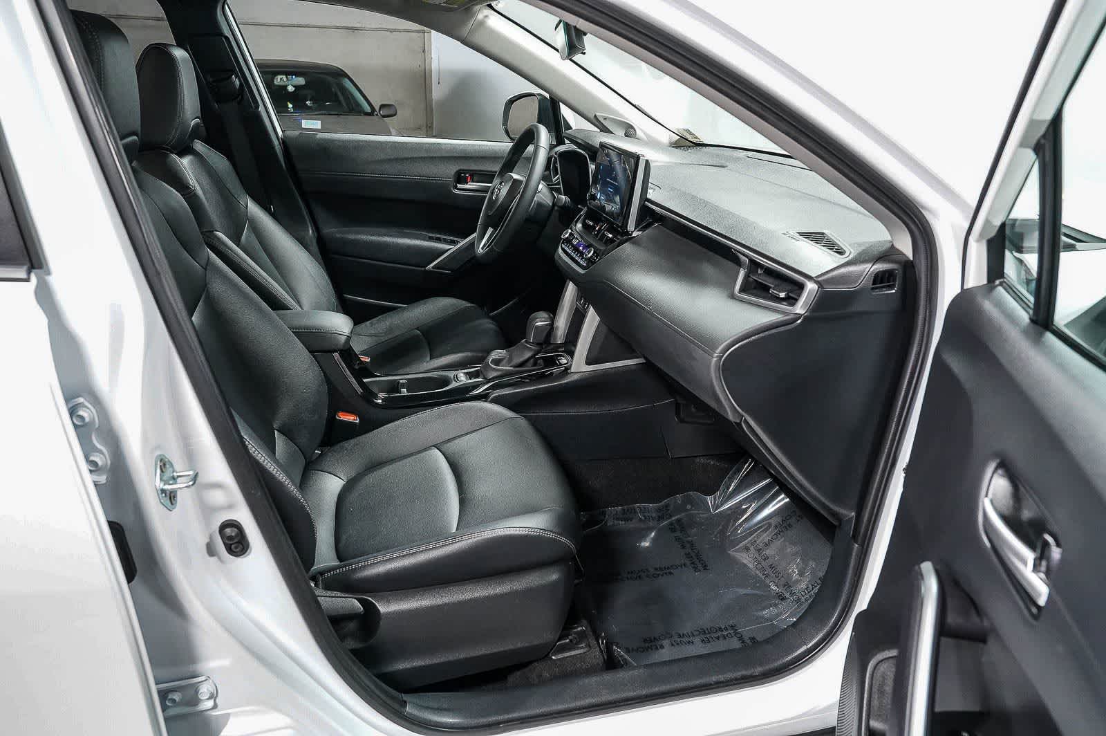 Toyota Corolla Cross XLE 2024