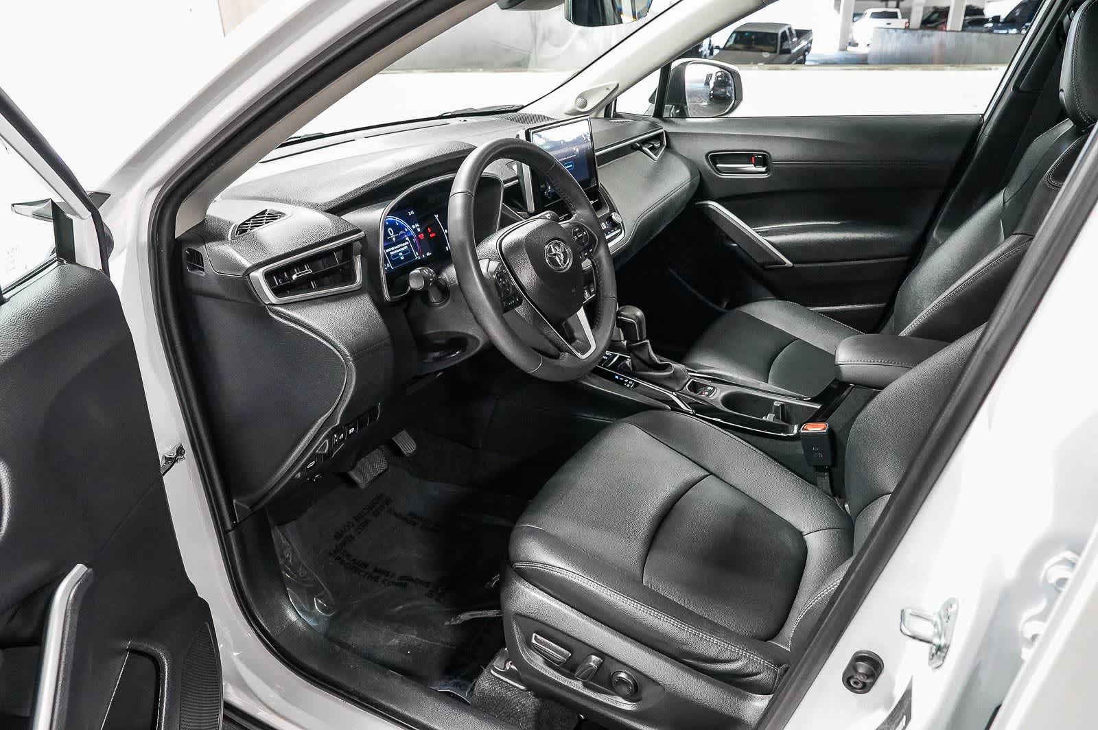 Toyota Corolla Cross XLE 2024