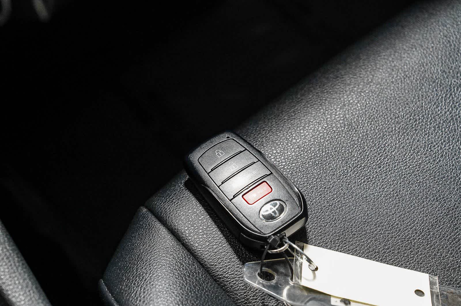 Toyota Corolla Cross XLE 2024