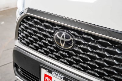 Toyota Corolla Cross XLE 2024