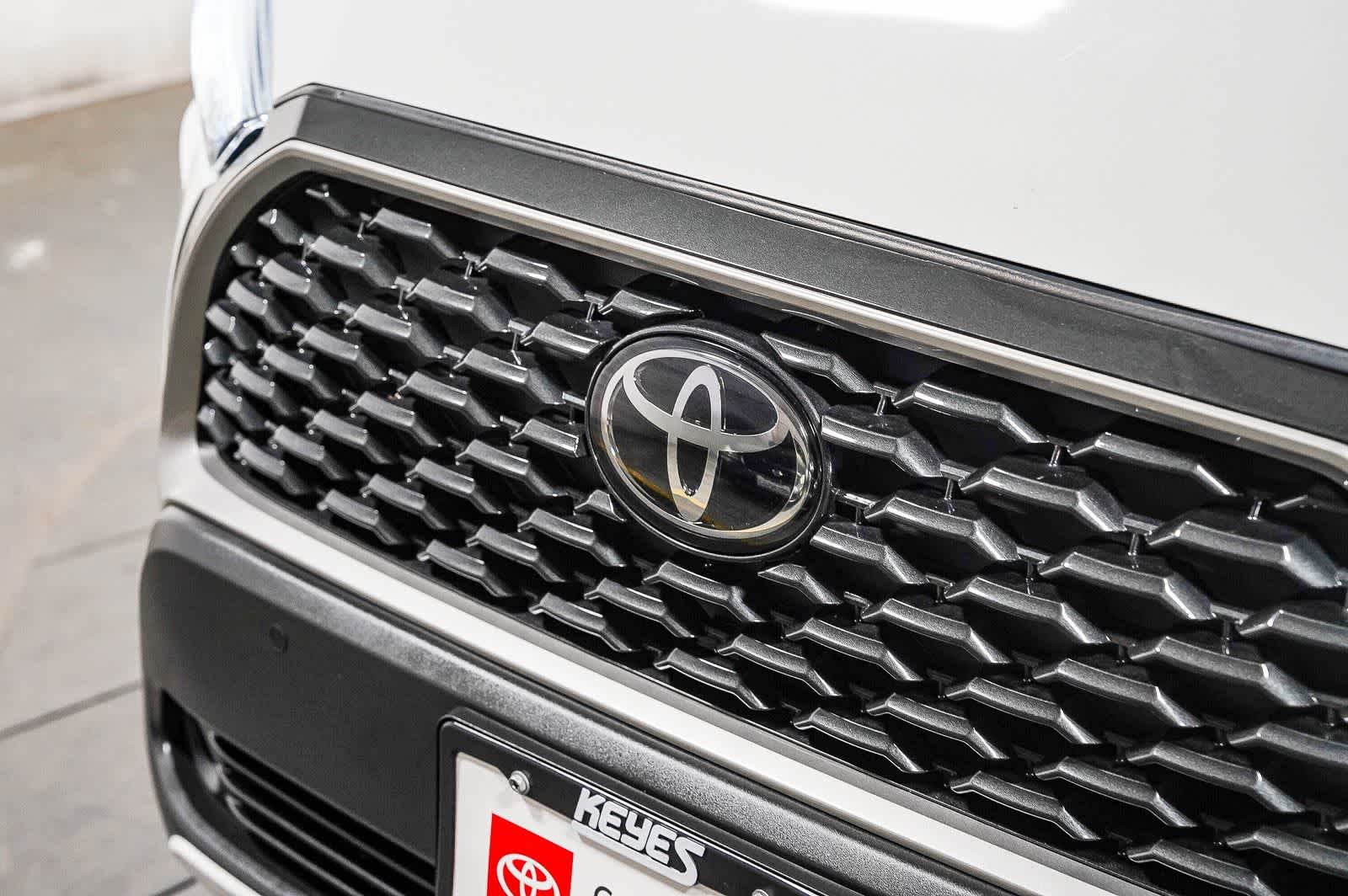 Toyota Corolla Cross XLE 2024
