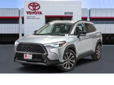 2025 Toyota Corolla Cross XLE