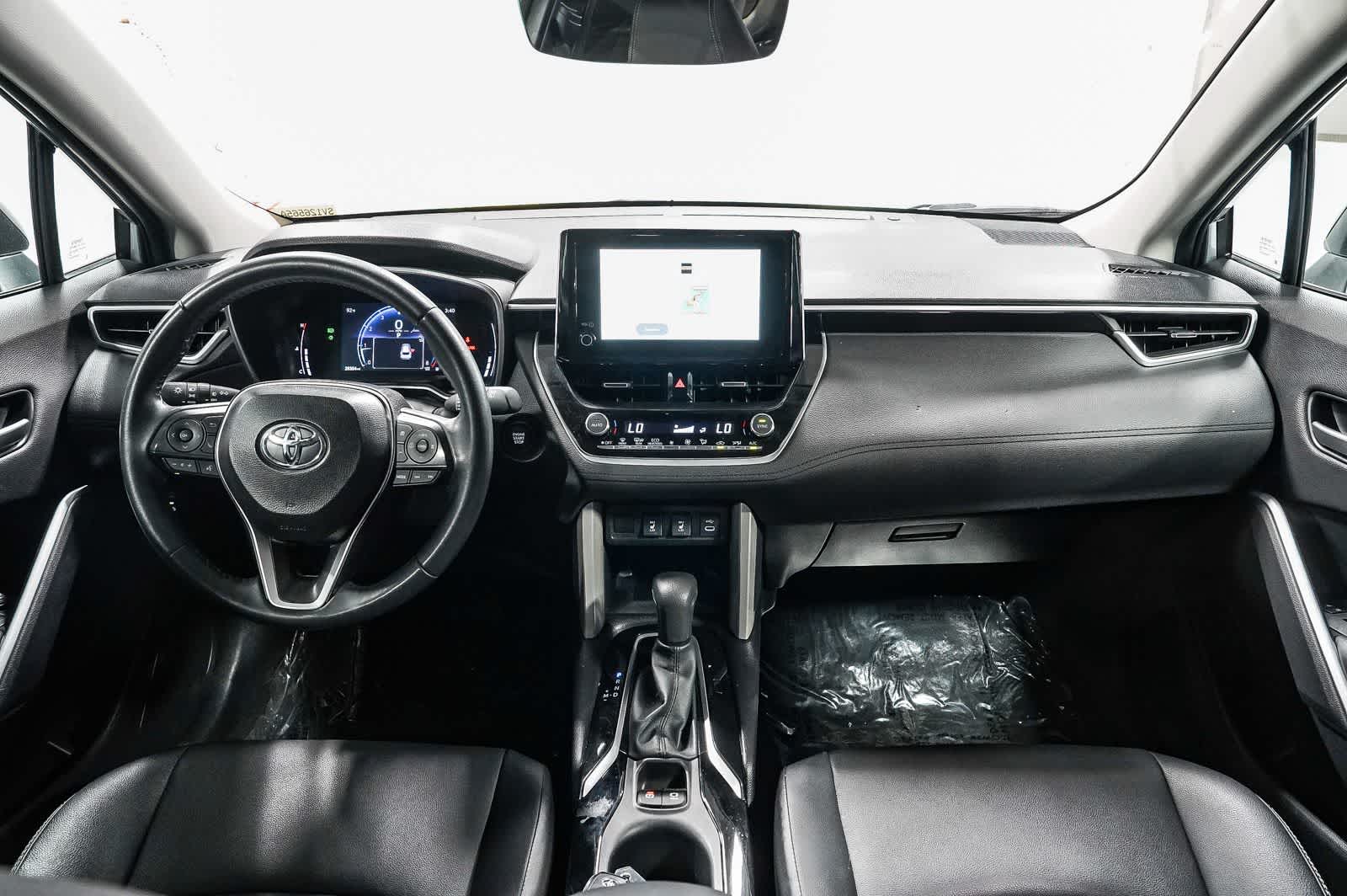2025 Toyota Corolla Cross XLE