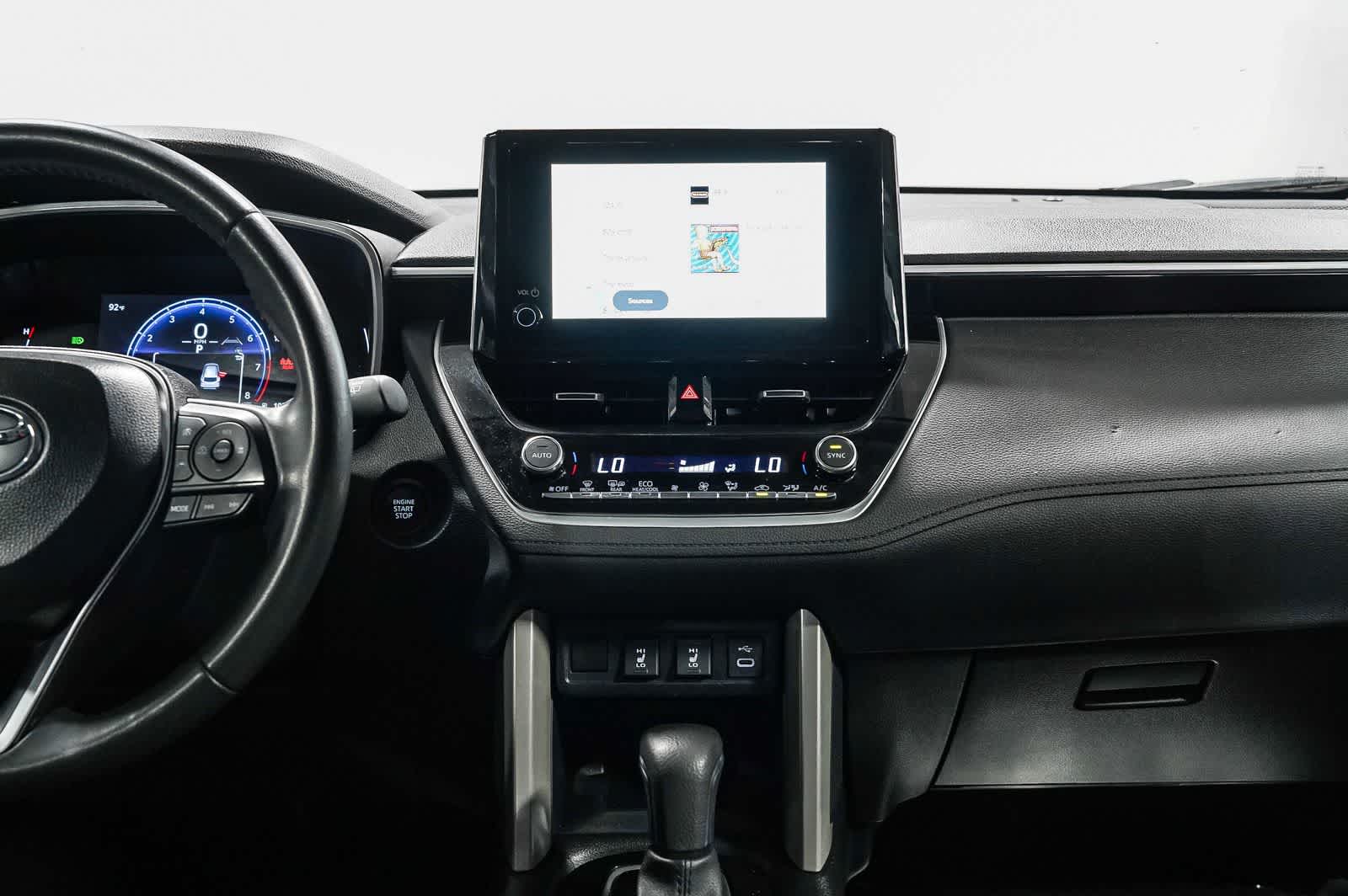 2025 Toyota Corolla Cross XLE