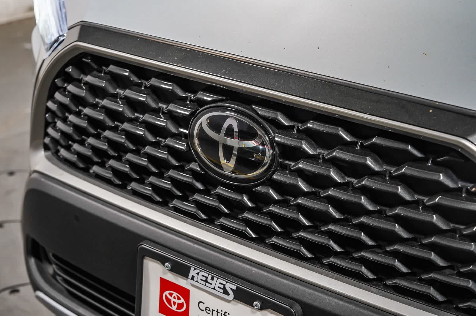 2025 Toyota Corolla Cross XLE
