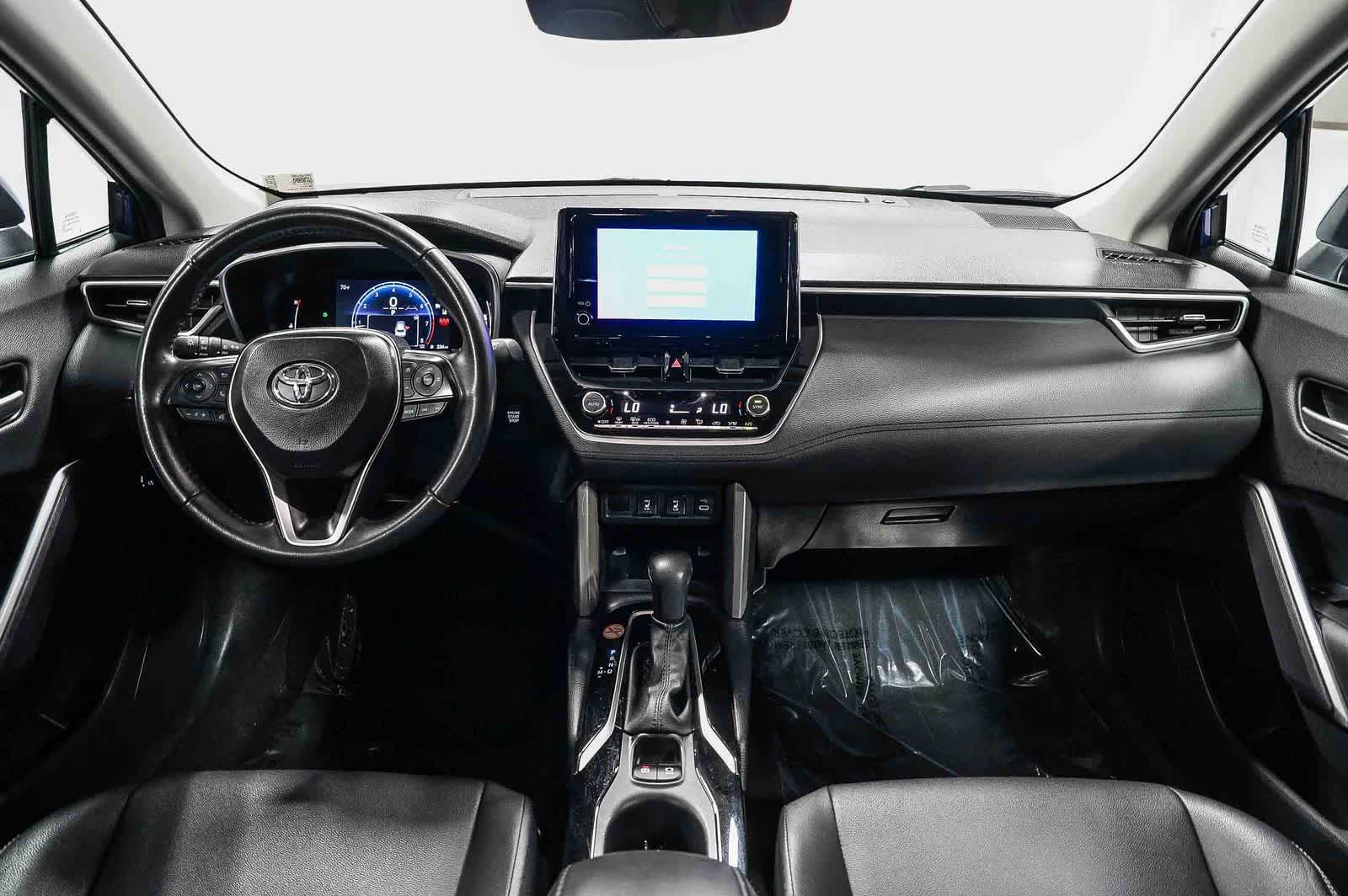 Toyota Corolla Cross XLE 2024