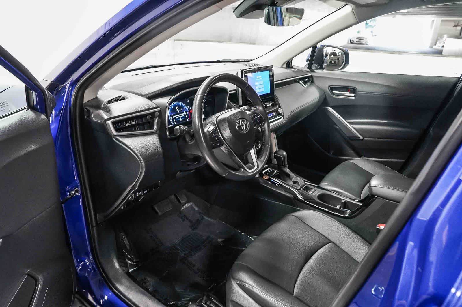 Toyota Corolla Cross XLE 2024