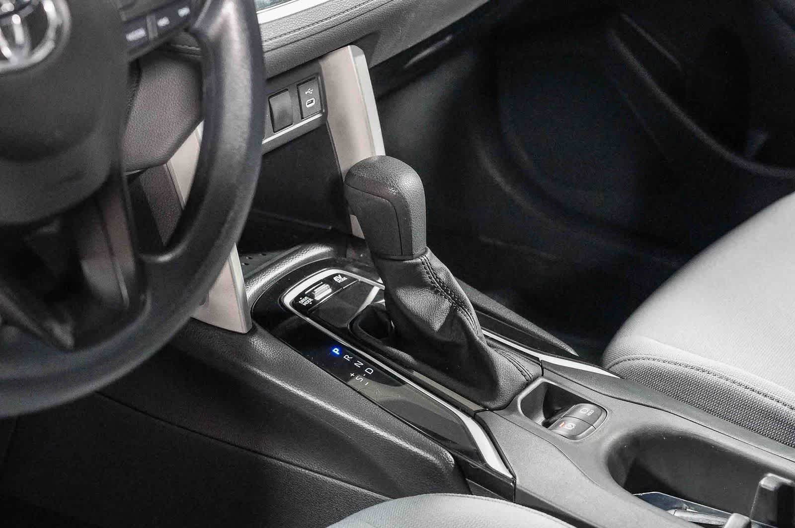 Toyota Corolla Cross Hybrid S 2024