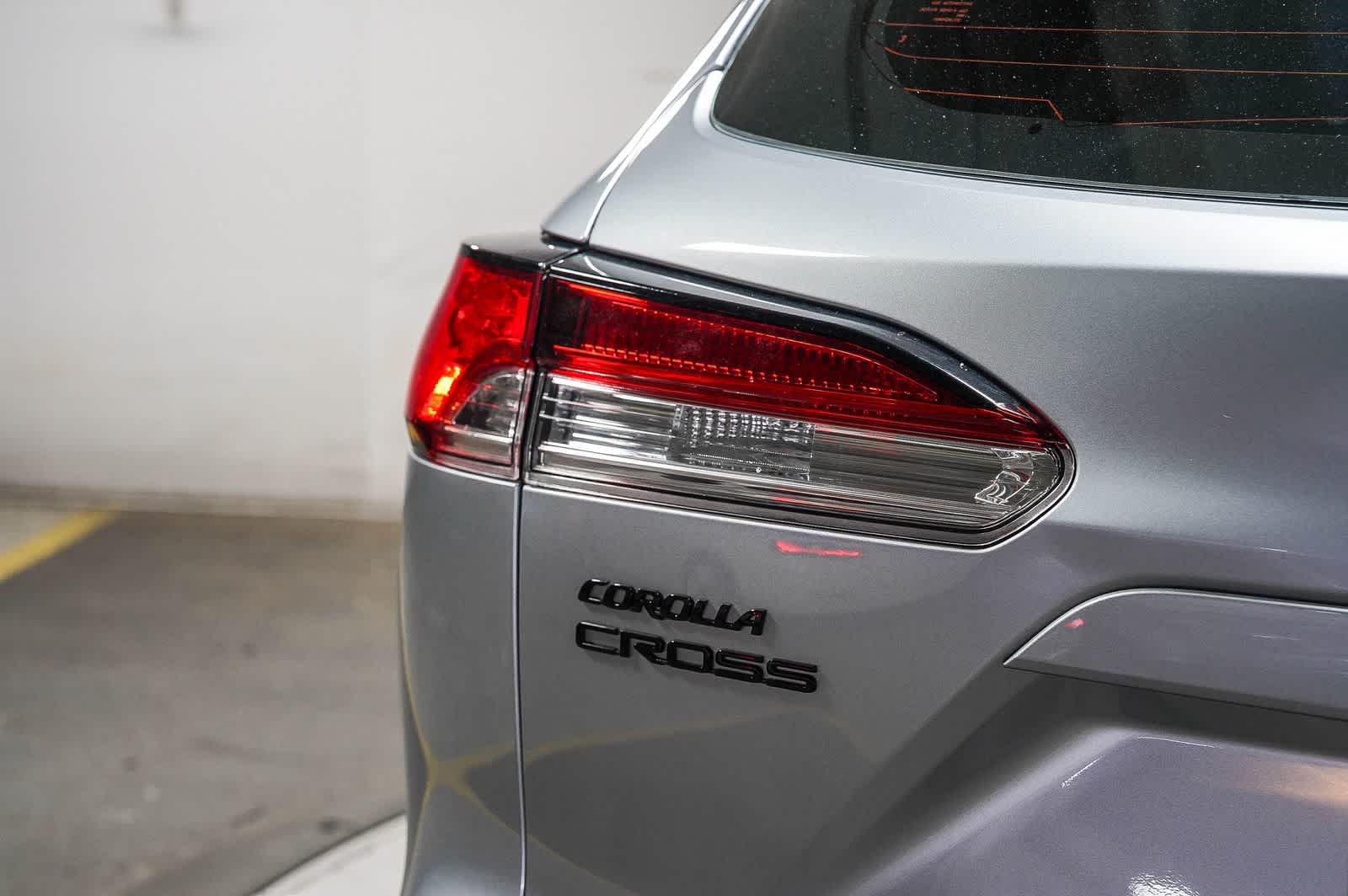 Toyota Corolla Cross Hybrid S 2025