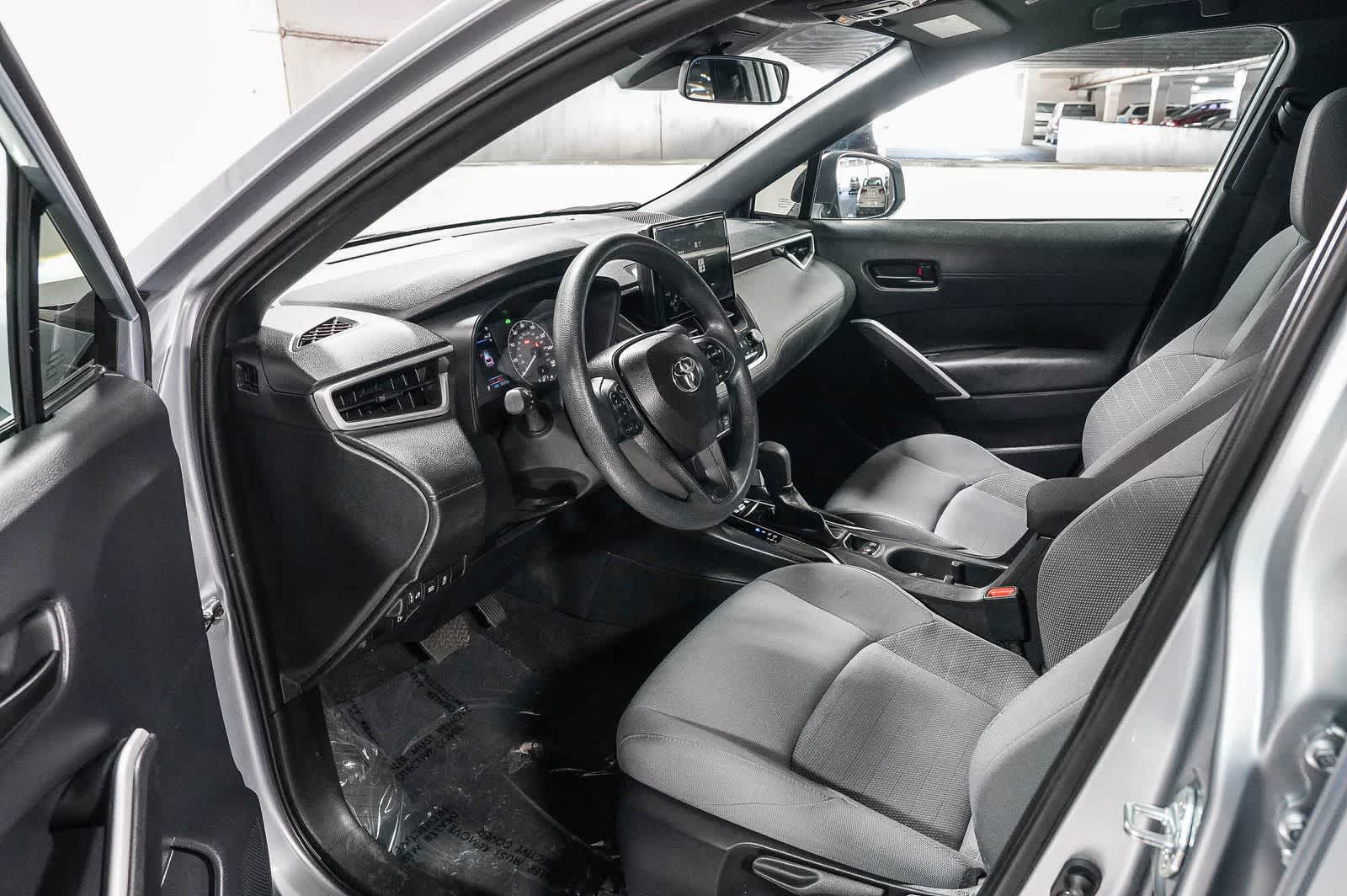 Toyota Corolla Cross Hybrid S 2025