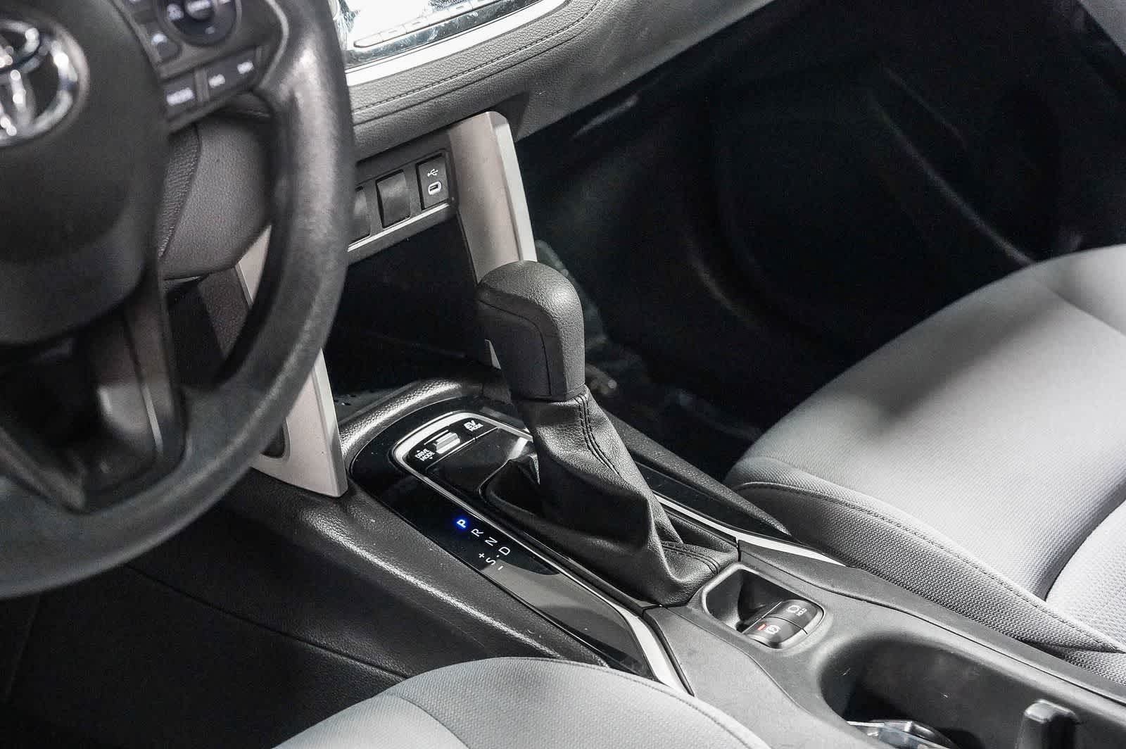 Toyota Corolla Cross Hybrid S 2025