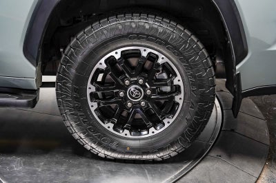 Toyota Sequoia SR5 2024