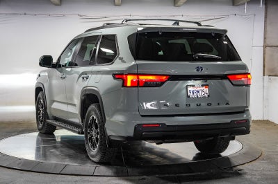 Toyota Sequoia SR5 2024
