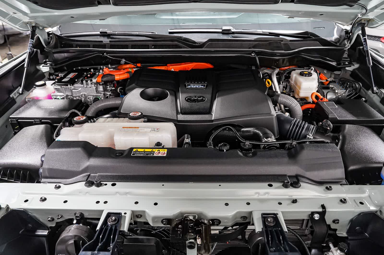 Toyota Sequoia SR5 2024