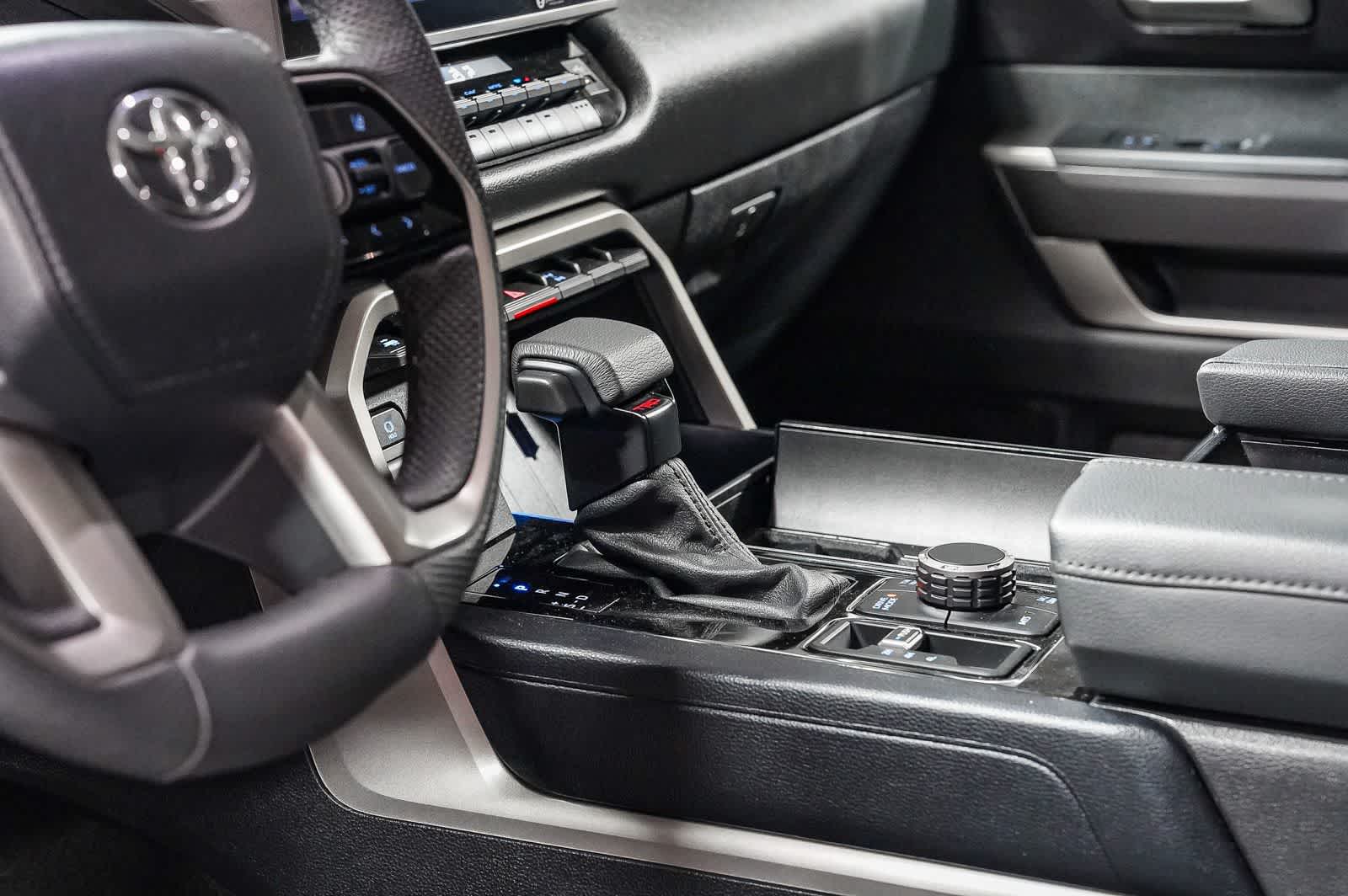 Toyota Sequoia SR5 2024