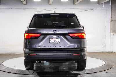 Toyota Sequoia SR5 2024