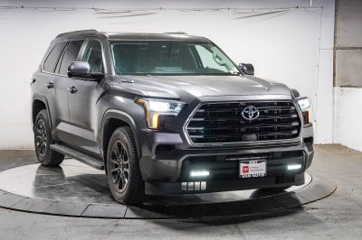 Toyota Sequoia SR5 2024