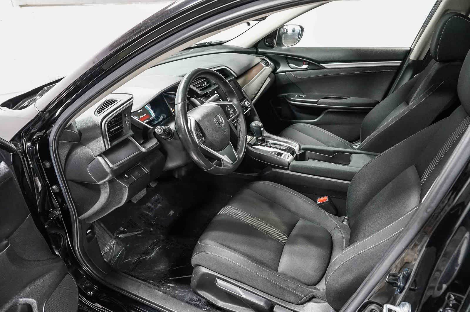 Honda Civic Sedán EX-T 2018