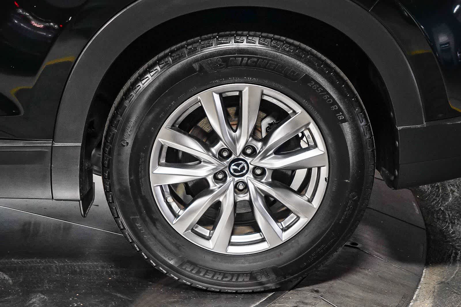 Mazda CX-9 Touring 2018
