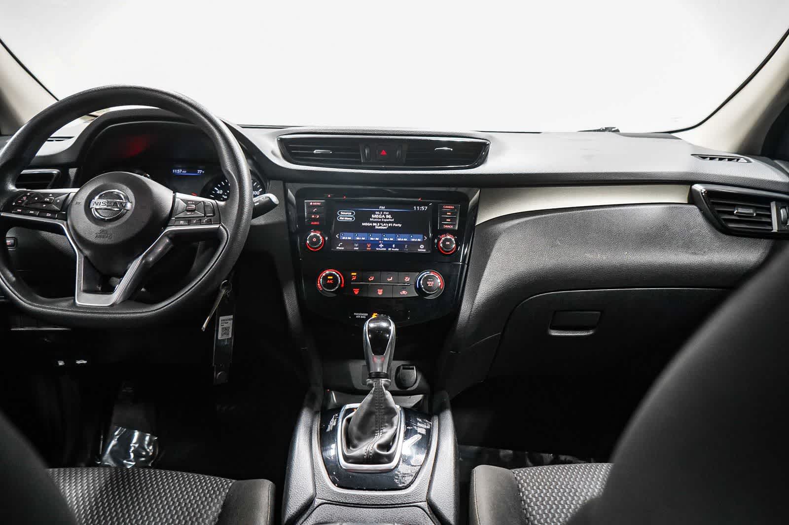 Nissan Rogue Sport S 2019