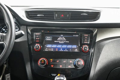 Nissan Rogue Sport S 2019