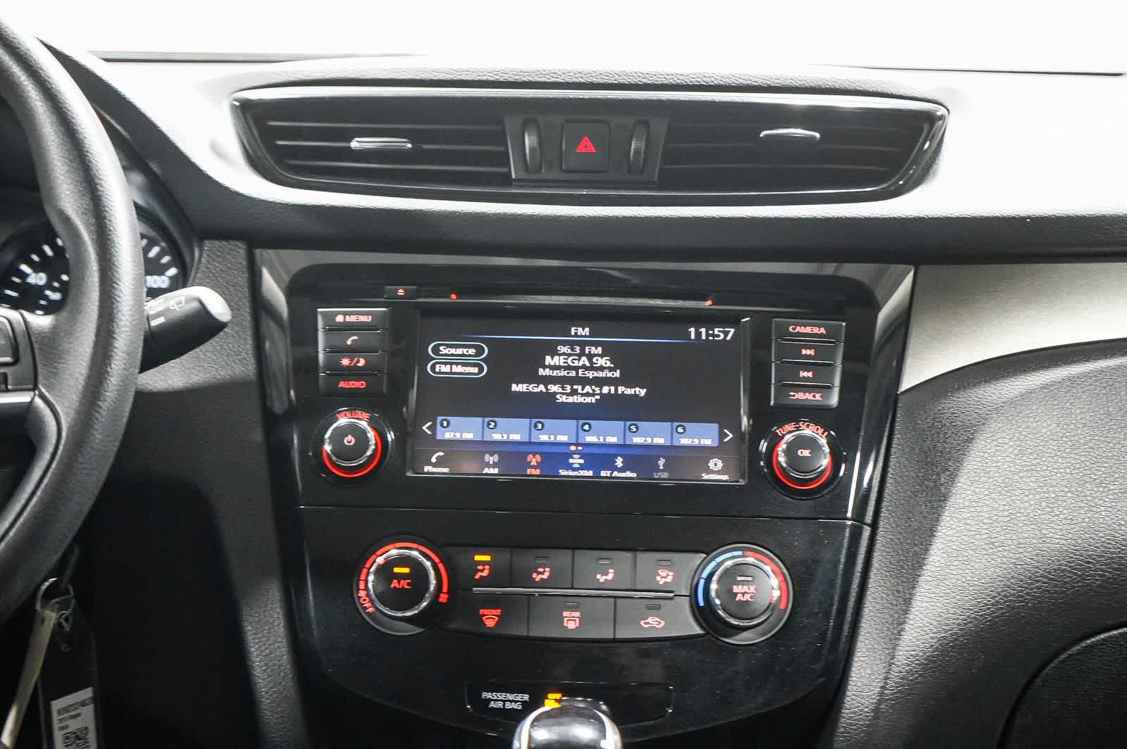 Nissan Rogue Sport S 2019