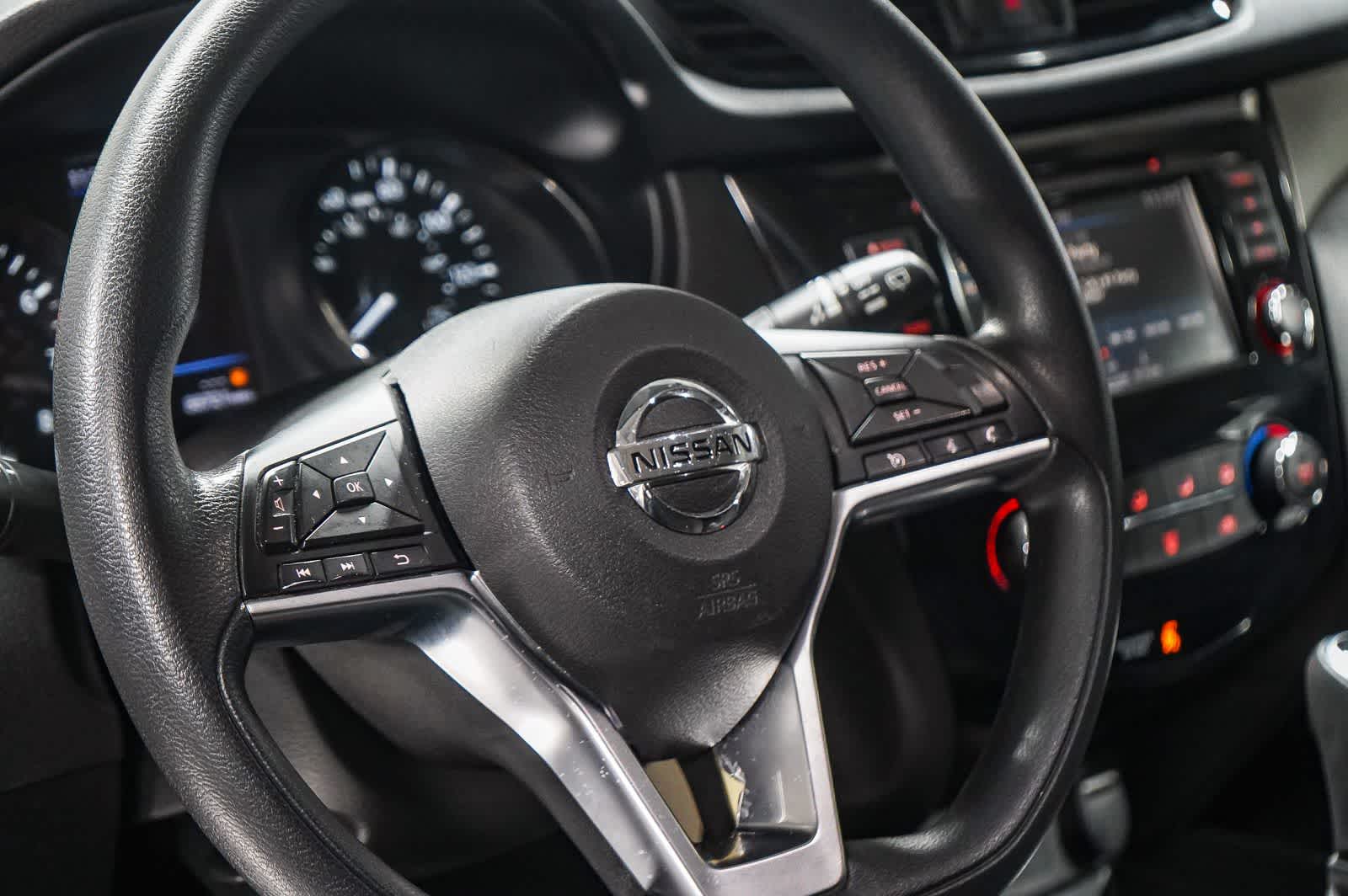 Nissan Rogue Sport S 2019