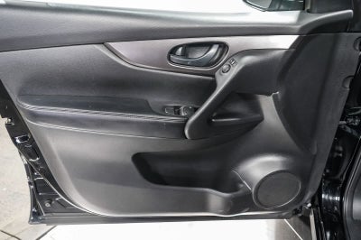 Nissan Rogue Sport S 2019