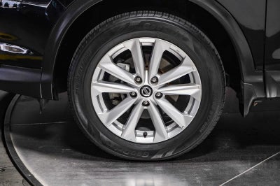 Nissan Rogue Sport S 2019