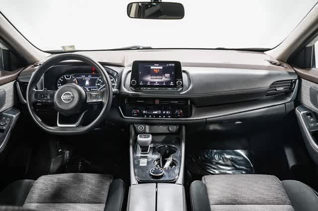 Nissan Rogue SV 2021