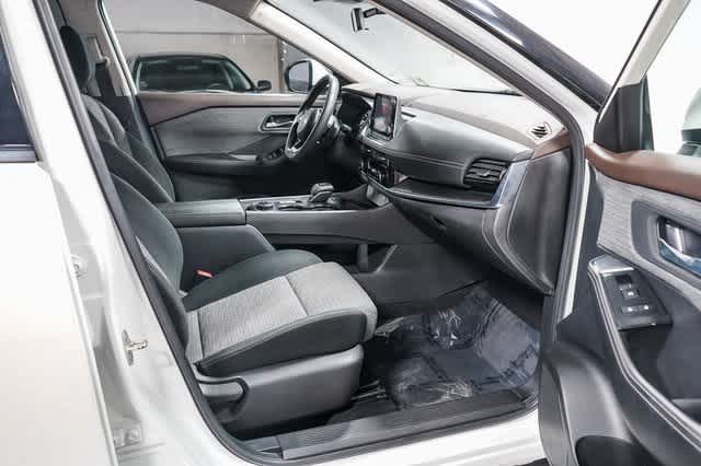 Nissan Rogue SV 2021