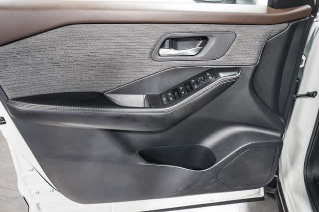 Nissan Rogue SV 2021