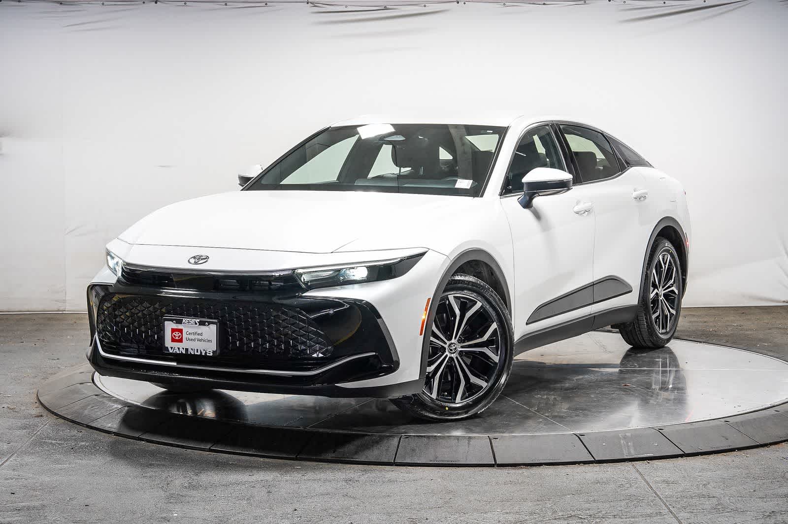 Toyota Crown XLE 2023