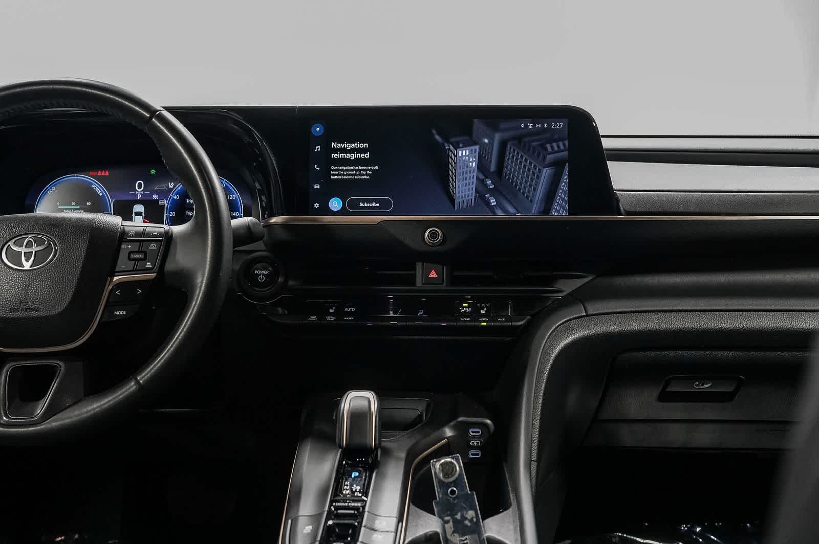 Toyota Crown XLE 2023