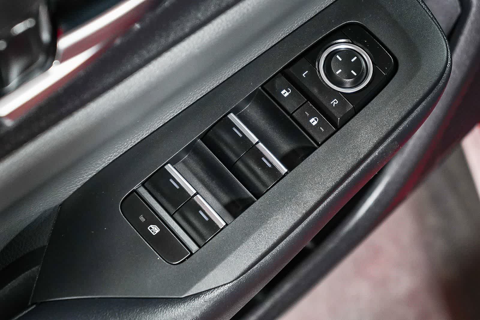 Toyota Prius XLE 2023