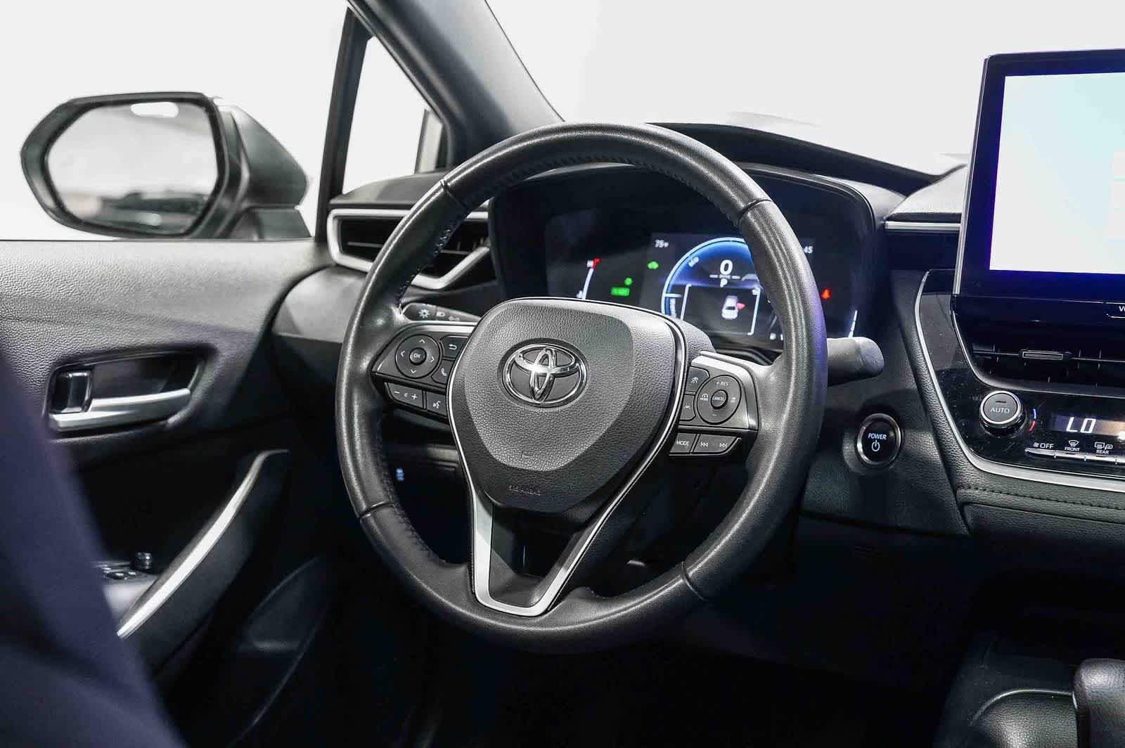 2025 Toyota Corolla Hybrid SE