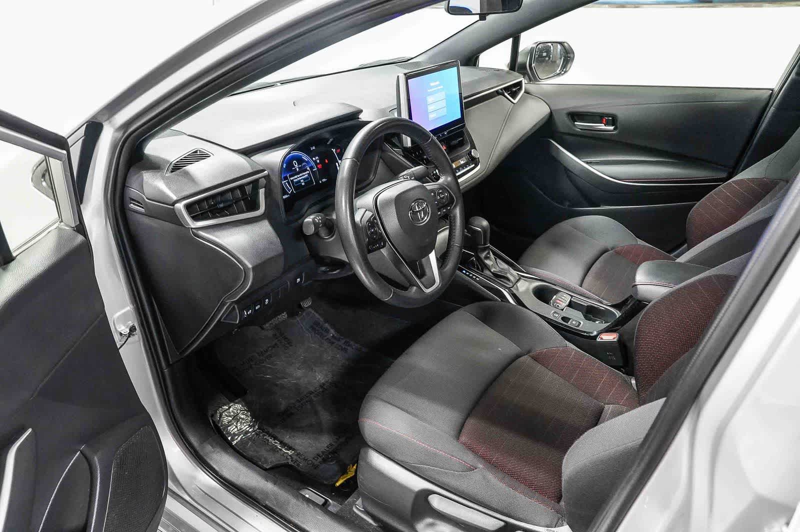 2025 Toyota Corolla Hybrid SE