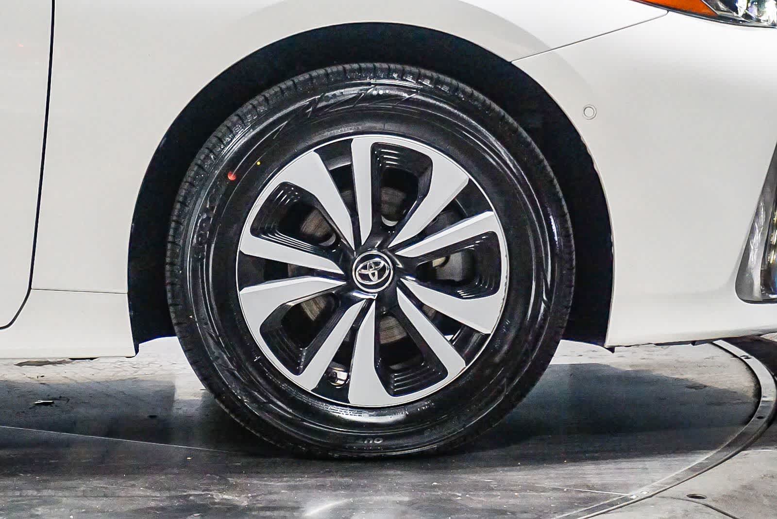 Toyota Prius Prime Advanced 2019