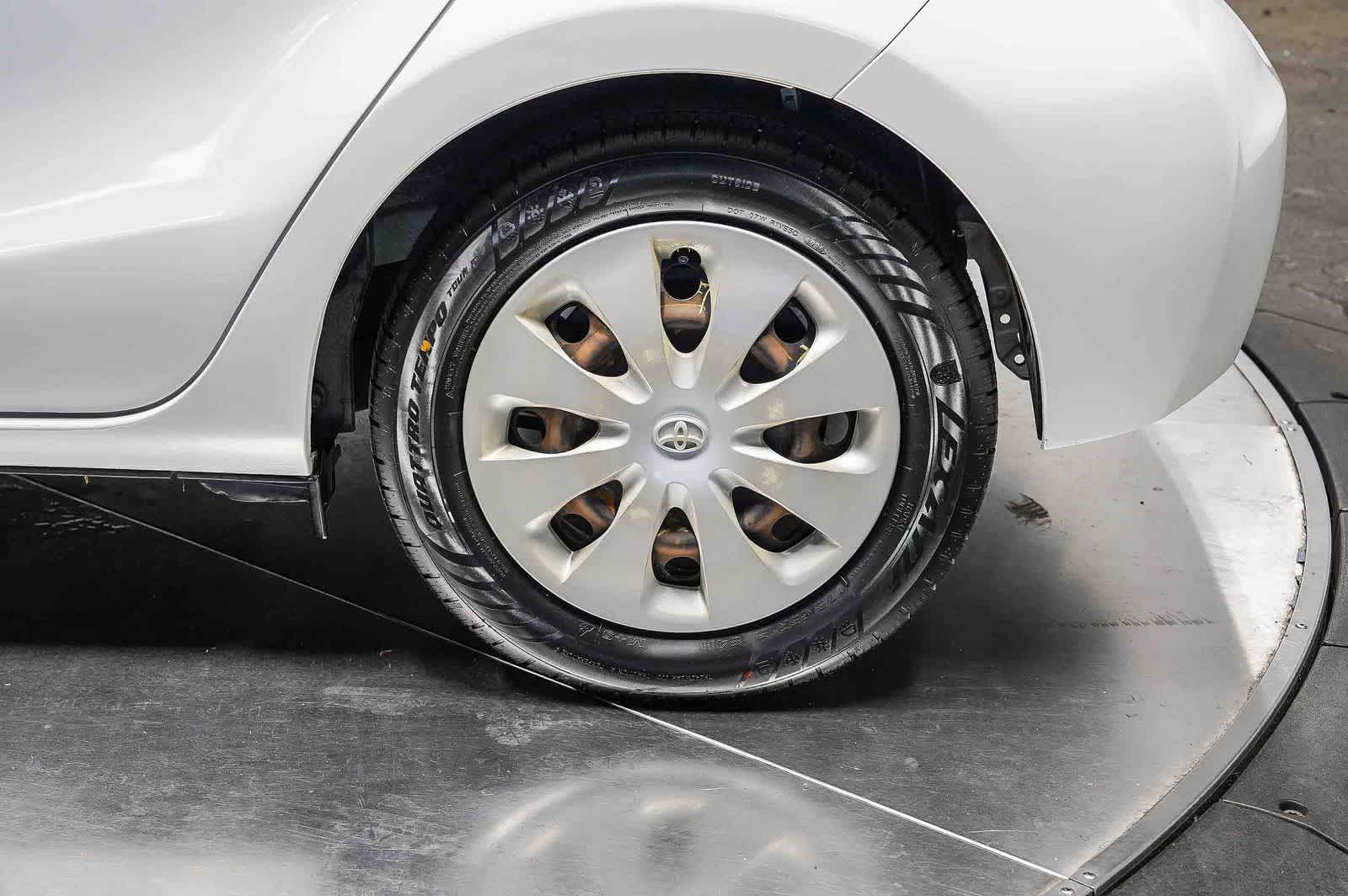 Toyota Prius c One 2013