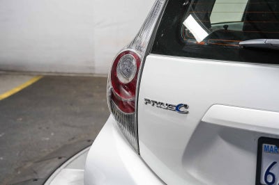 Toyota Prius c One 2013