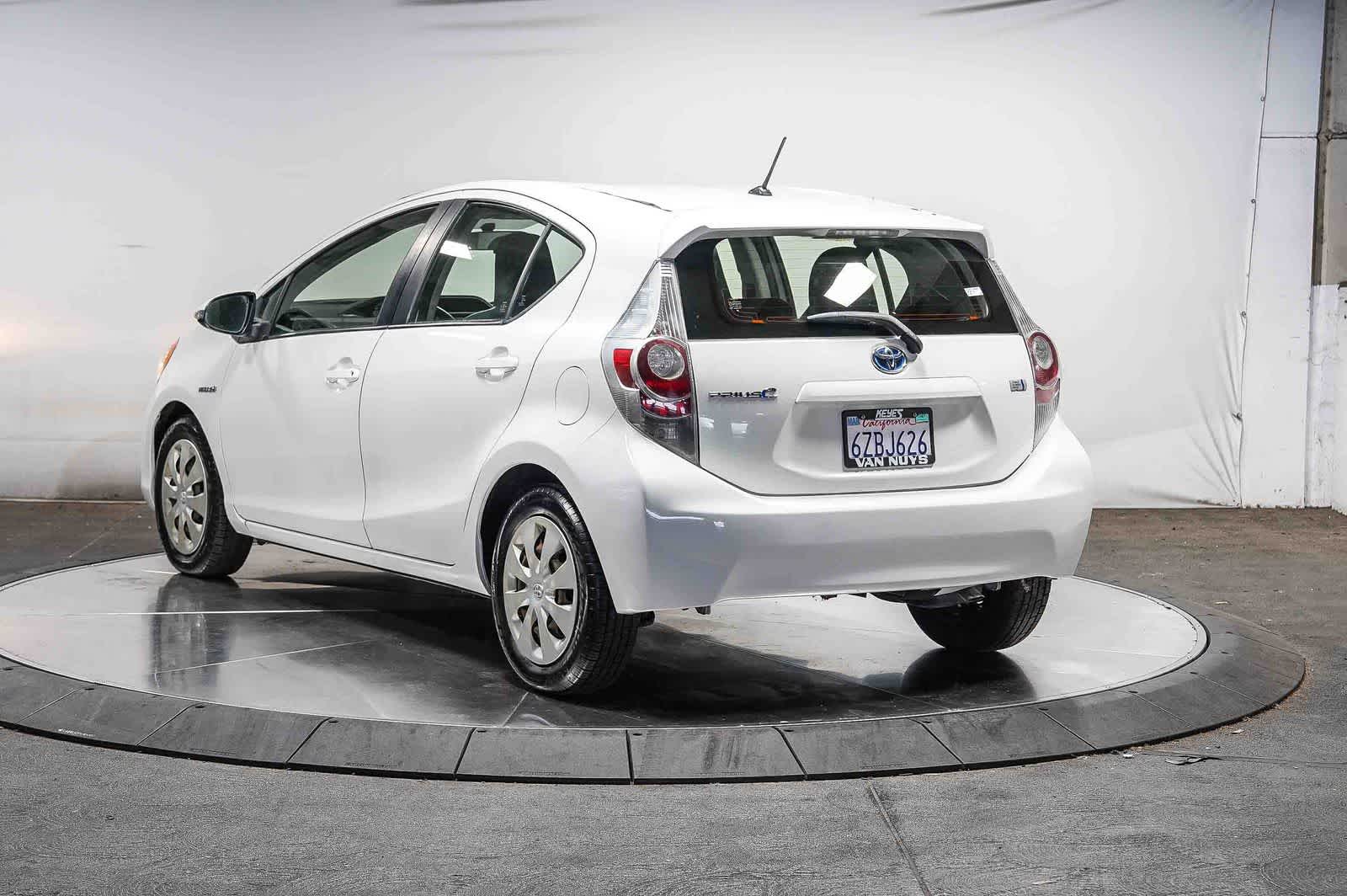 Toyota Prius c One 2013